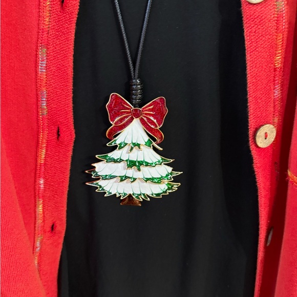 Festive Holiday Necklace